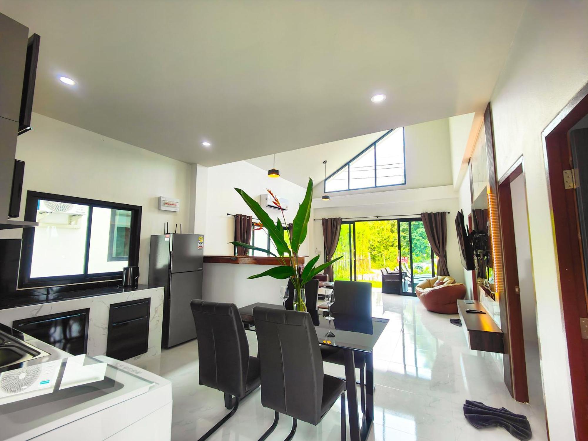 Sunny Petite Close To Feriehus Ko Samui